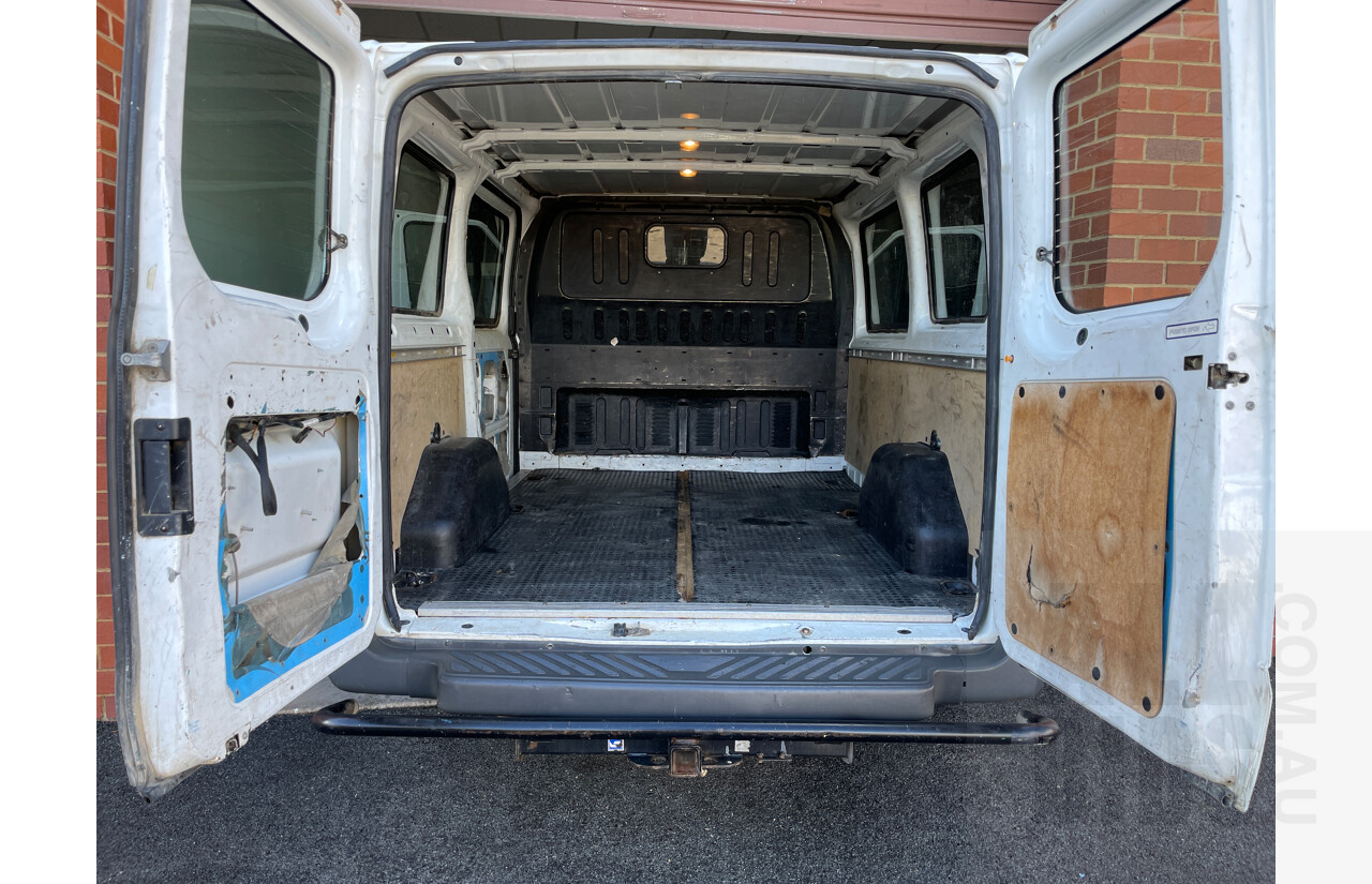 4/2010 Ford Transit LOW (mwb) VM MY10 Van White 2.2L