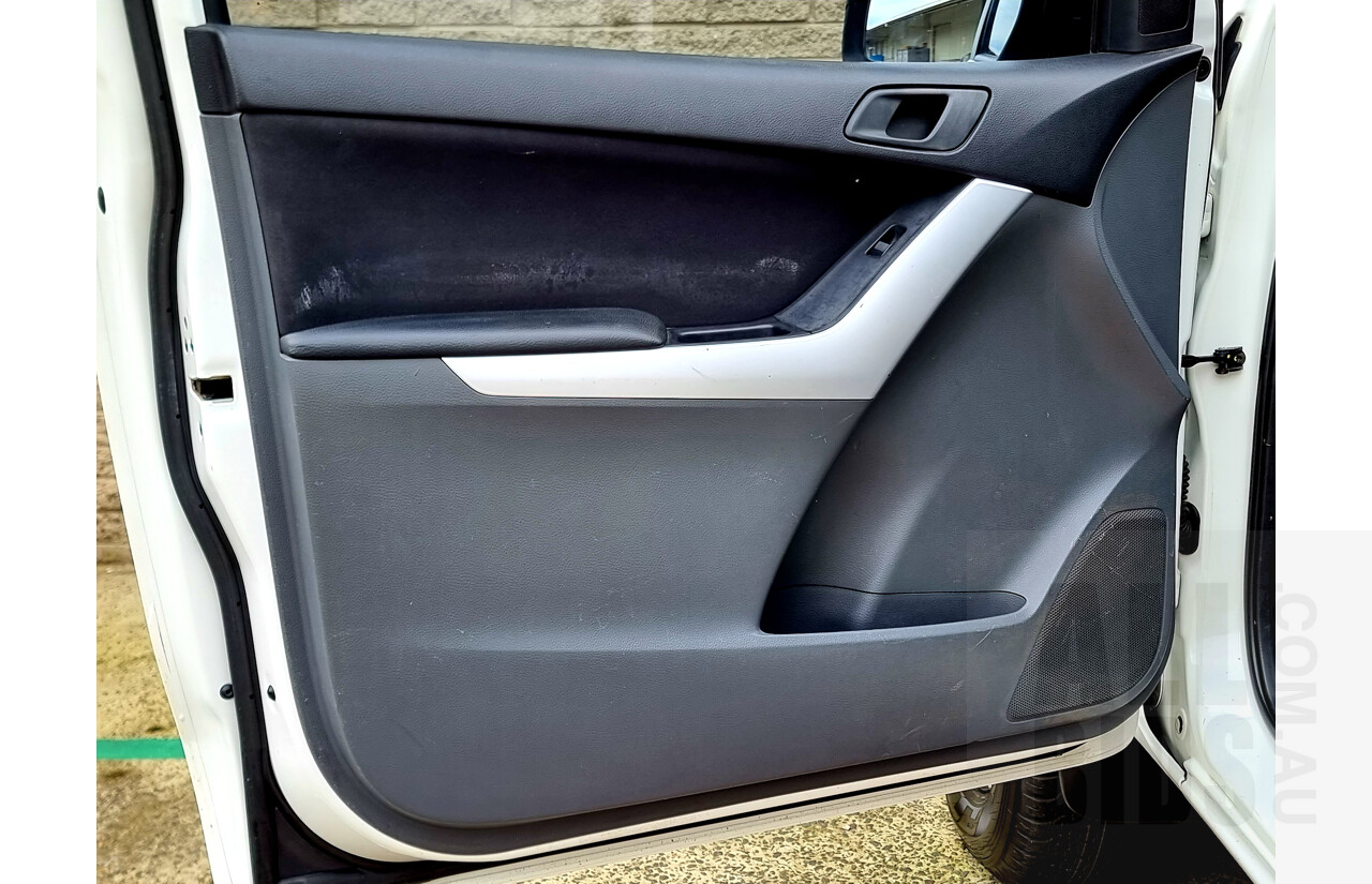 8/2014 Mazda BT-50 XT (4x4) MY13 Freestyle C/Chas White 3.2L Turbo Diesel