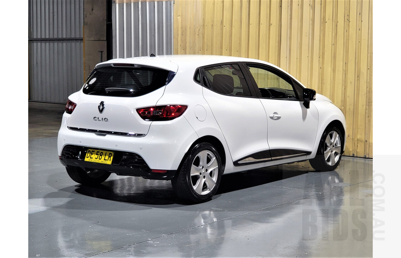 9/2015 Renault Clio Expression X98 5d Hatchback White 1.2L