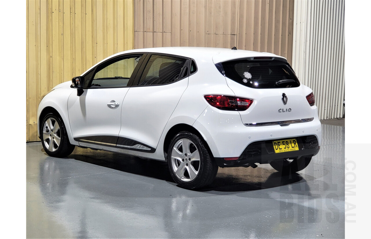 9/2015 Renault Clio Expression X98 5d Hatchback White 1.2L