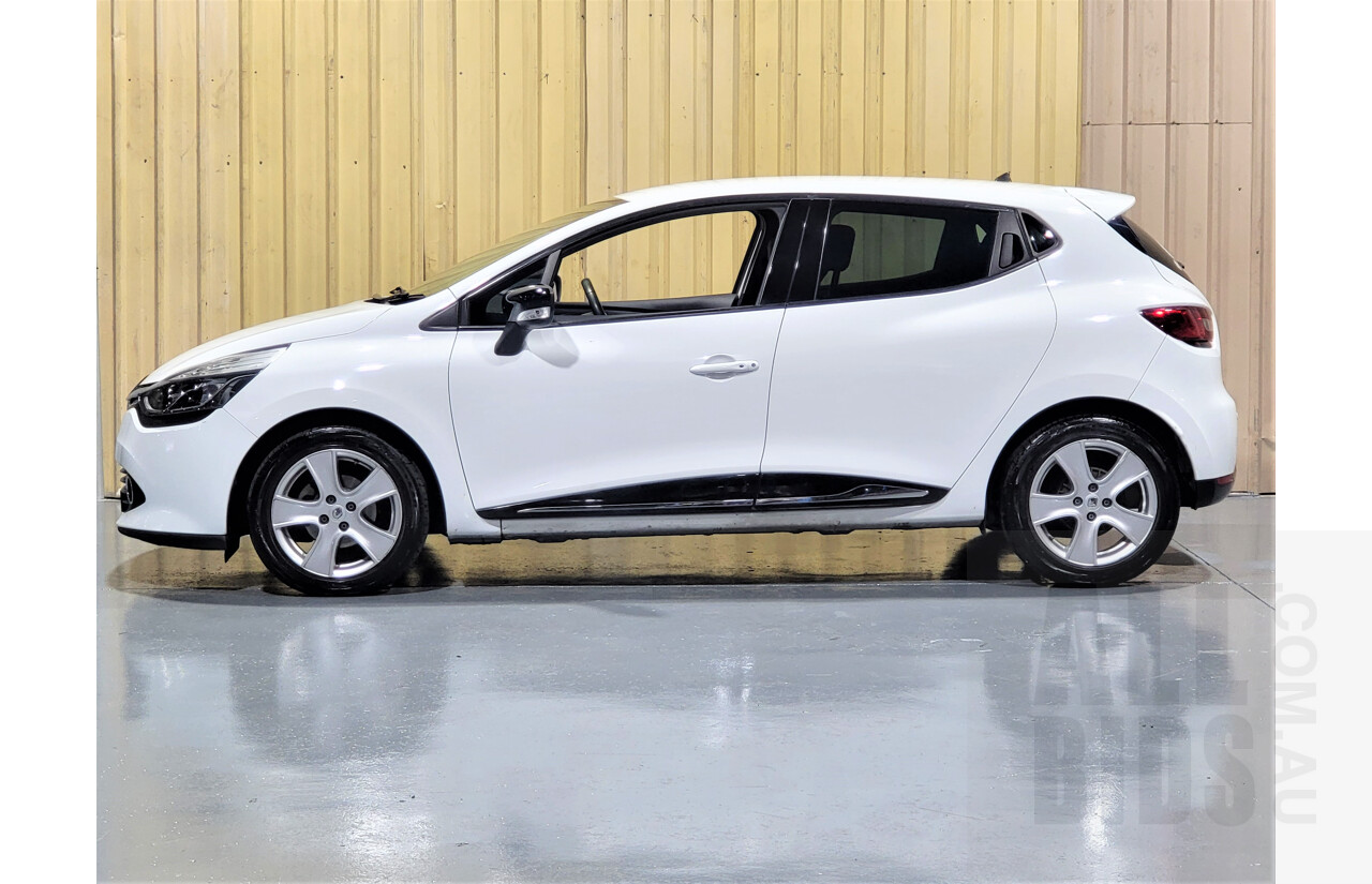 9/2015 Renault Clio Expression X98 5d Hatchback White 1.2L
