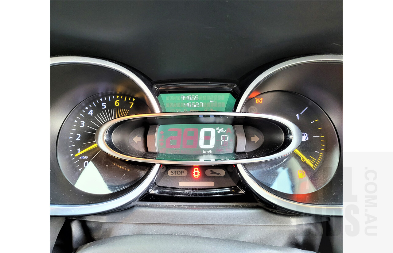 9/2015 Renault Clio Expression X98 5d Hatchback White 1.2L