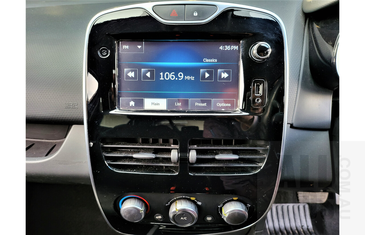 9/2015 Renault Clio Expression X98 5d Hatchback White 1.2L