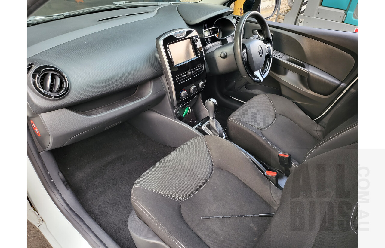 9/2015 Renault Clio Expression X98 5d Hatchback White 1.2L