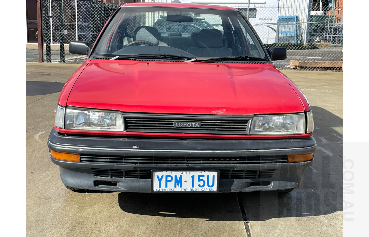 12/1989 Toyota Corolla CS AE92 4d Sedan Red 1.6L