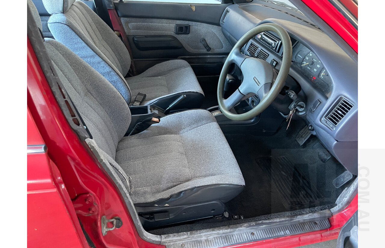 12/1989 Toyota Corolla CS AE92 4d Sedan Red 1.6L