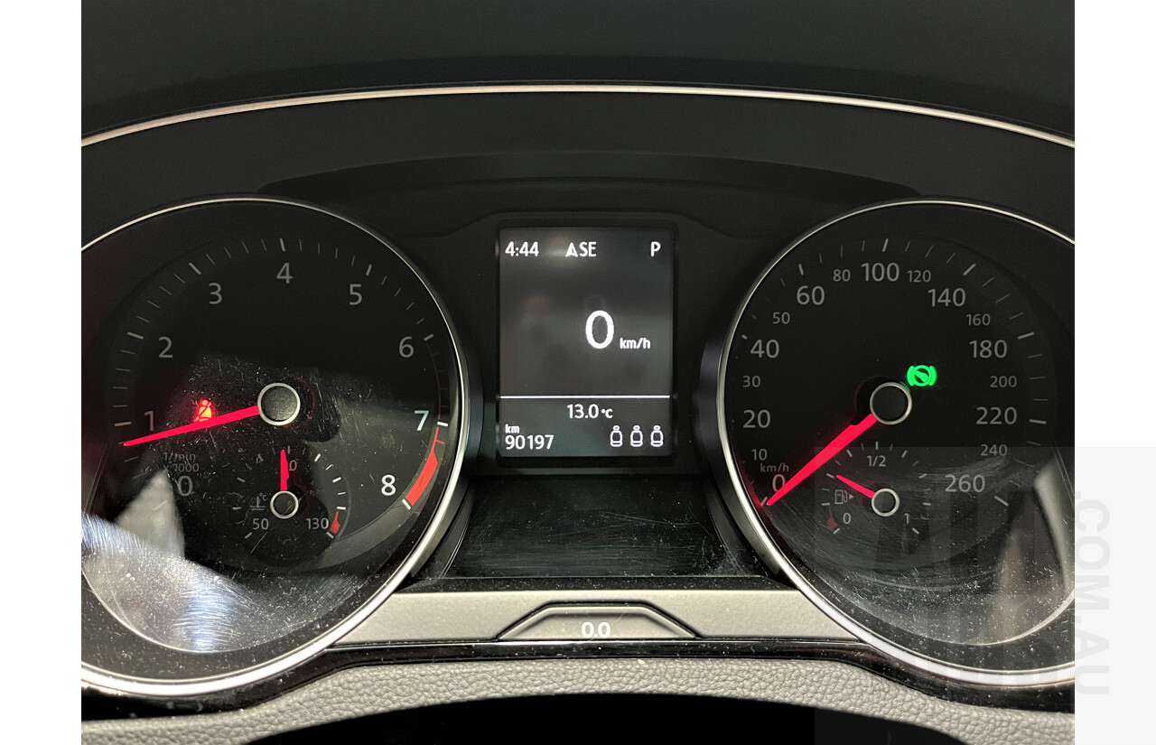 4/2016 Volkswagen Passat 118 TSI R-line 3C MY15 4d Sedan White 1.8L