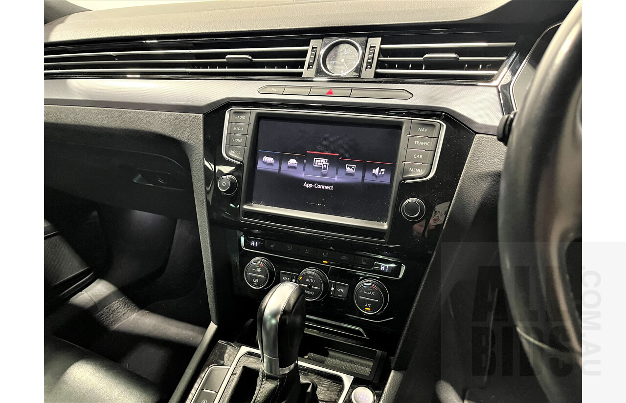 4/2016 Volkswagen Passat 118 TSI R-line 3C MY15 4d Sedan White 1.8L