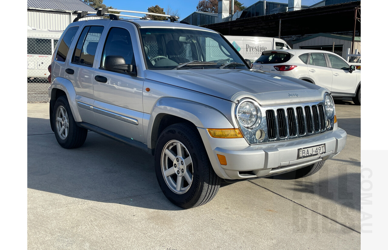 11/2006 Jeep Cherokee Limited (4x4) KJ MY05 UPGRADE II 2d Coupe Silver 0.0