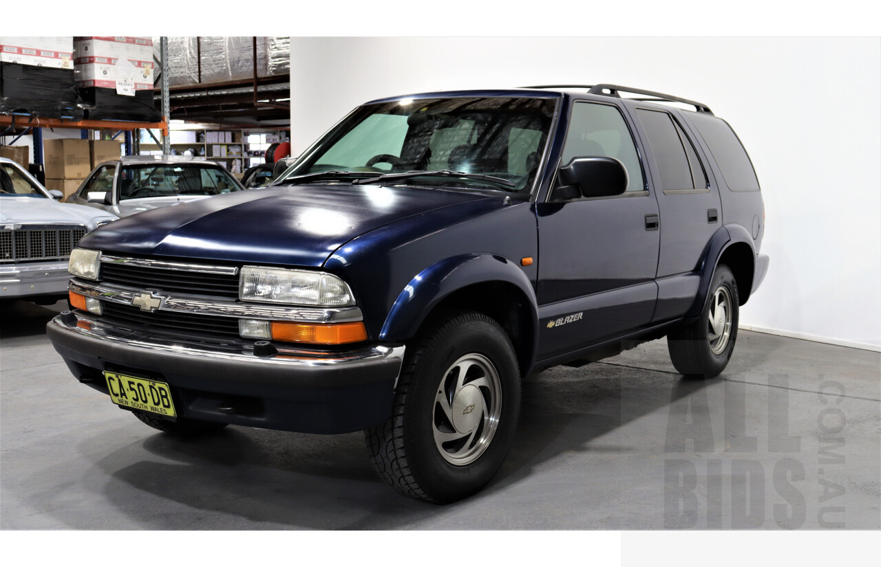 12/1999 Chevrolet Blazer S10 4d SUV Blue V6 4WD 4.3L