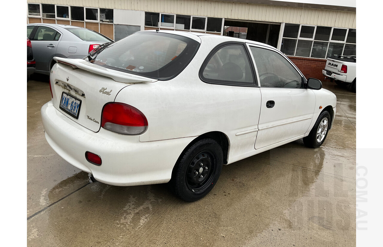 1/2000 Hyundai Excel GX X3 3d Hatchback White 1.5L