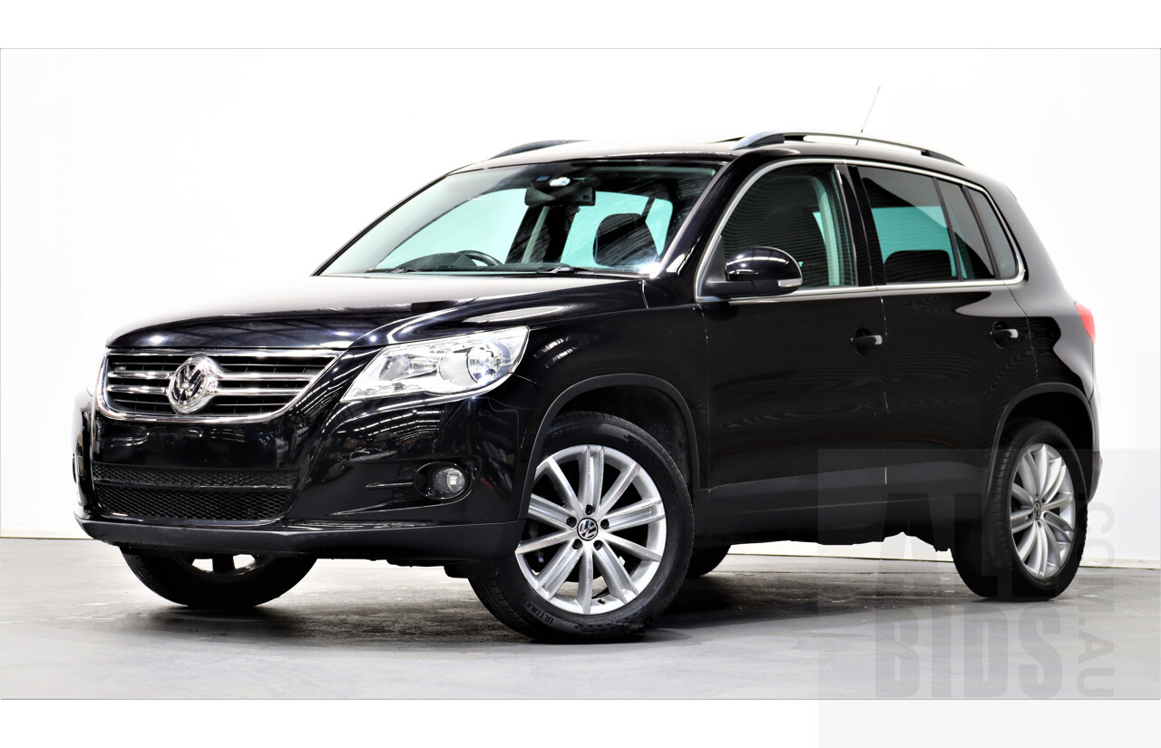 2/2010 Volkswagen Tiguan TSI 5NC 4d Wagon Black 2.0L Turbo