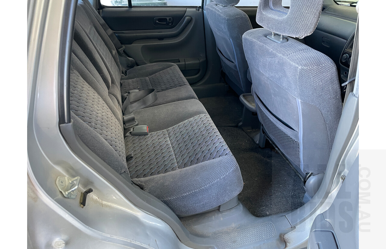 3/2000 Honda CRV (4x4) Sport  4d Wagon Silver 2.0L
