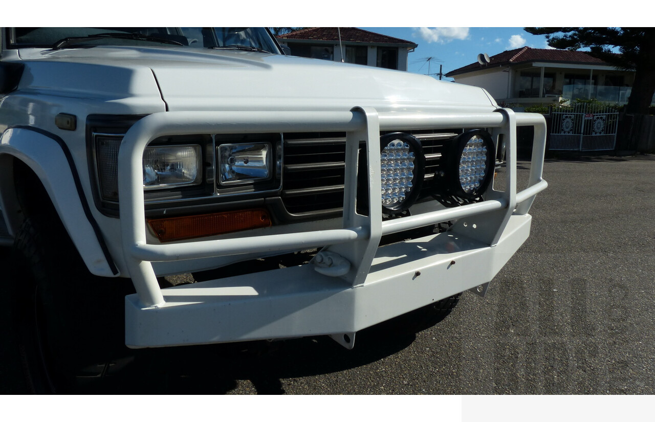 12/1988 Toyota Landcruiser (4x4) 4d Wagon White 4.0L
