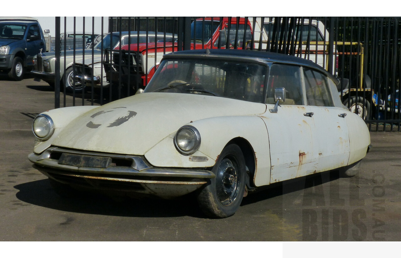 1958-1962 Citroen ID-19 4d Sedan White 2.0L - Very Rare Australian-Built Model