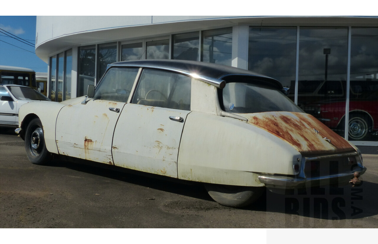 1958-1962 Citroen ID-19 4d Sedan White 2.0L - Very Rare Australian-Built Model