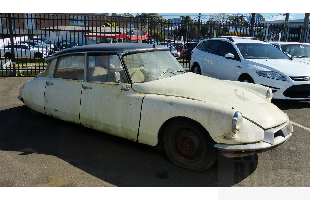 1958-1962 Citroen ID-19 4d Sedan White 2.0L - Very Rare Australian-Built Model