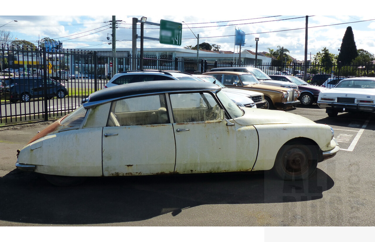 1958-1962 Citroen ID-19 4d Sedan White 2.0L - Very Rare Australian-Built Model