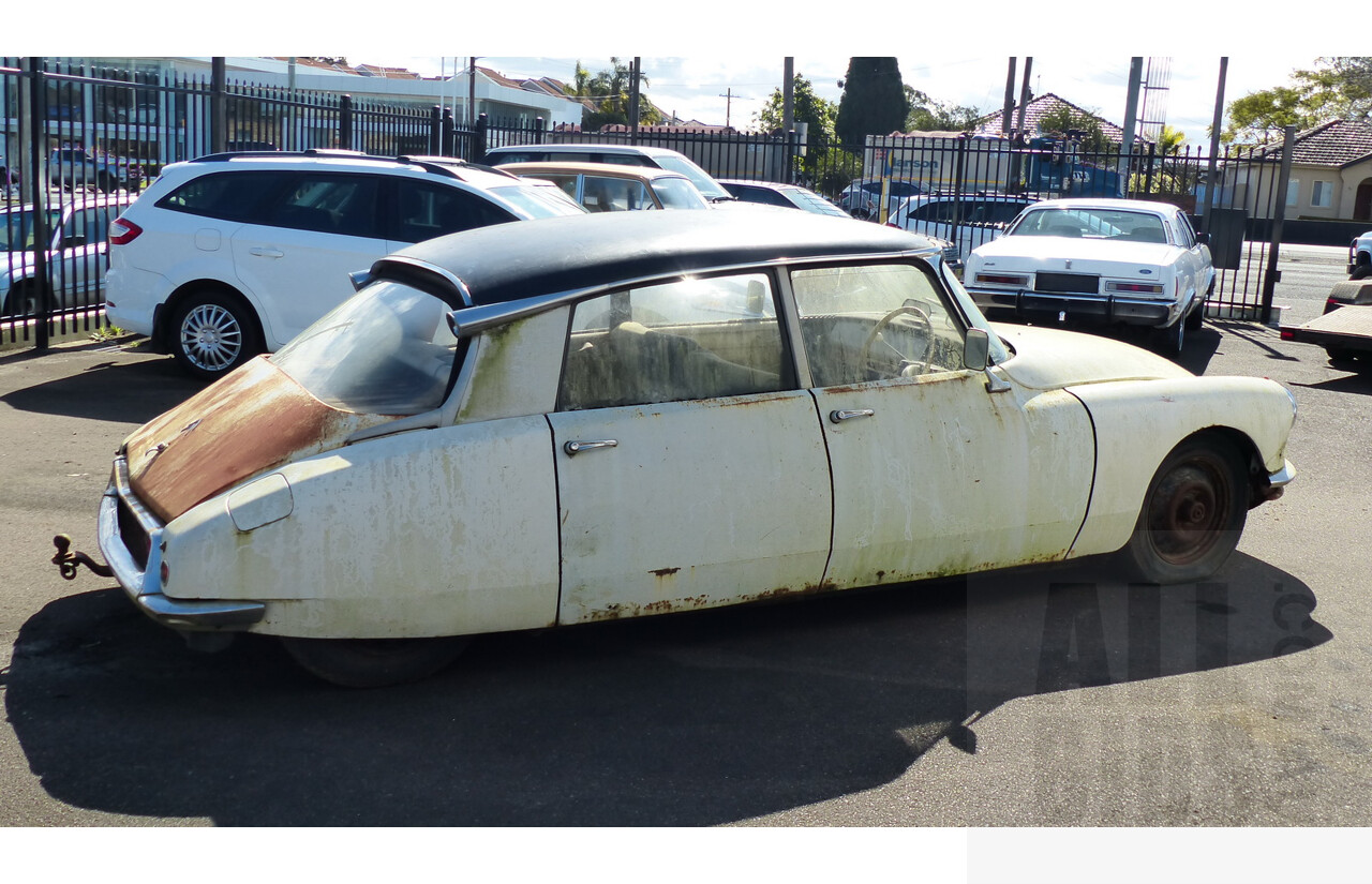 1958-1962 Citroen ID-19 4d Sedan White 2.0L - Very Rare Australian-Built Model