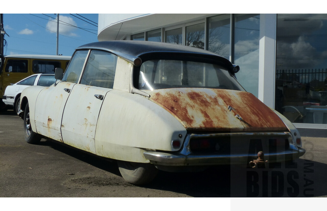 1958-1962 Citroen ID-19 4d Sedan White 2.0L - Very Rare Australian-Built Model