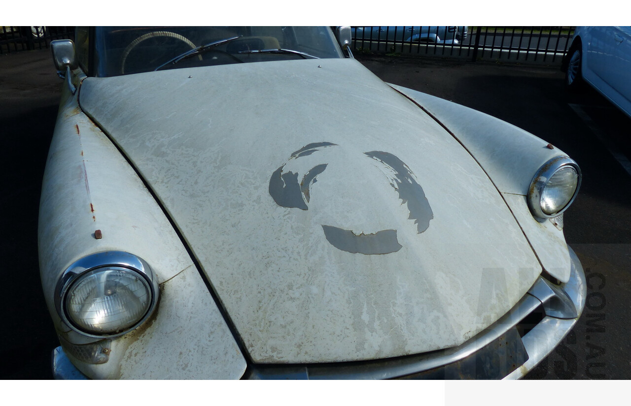 1958-1962 Citroen ID-19 4d Sedan White 2.0L - Very Rare Australian-Built Model