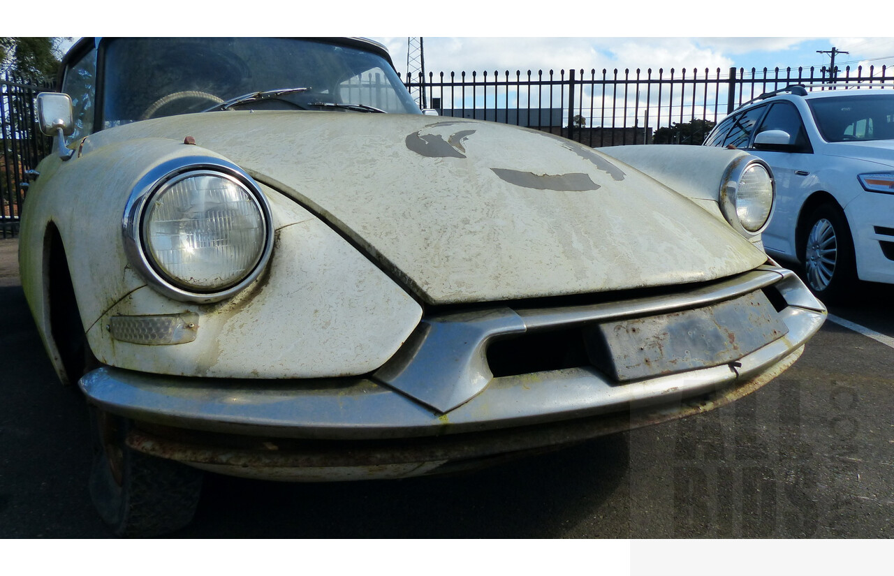 1958-1962 Citroen ID-19 4d Sedan White 2.0L - Very Rare Australian-Built Model