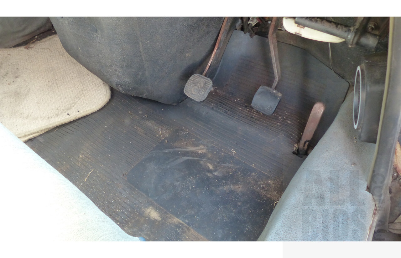 1958-1962 Citroen ID-19 4d Sedan White 2.0L - Very Rare Australian-Built Model