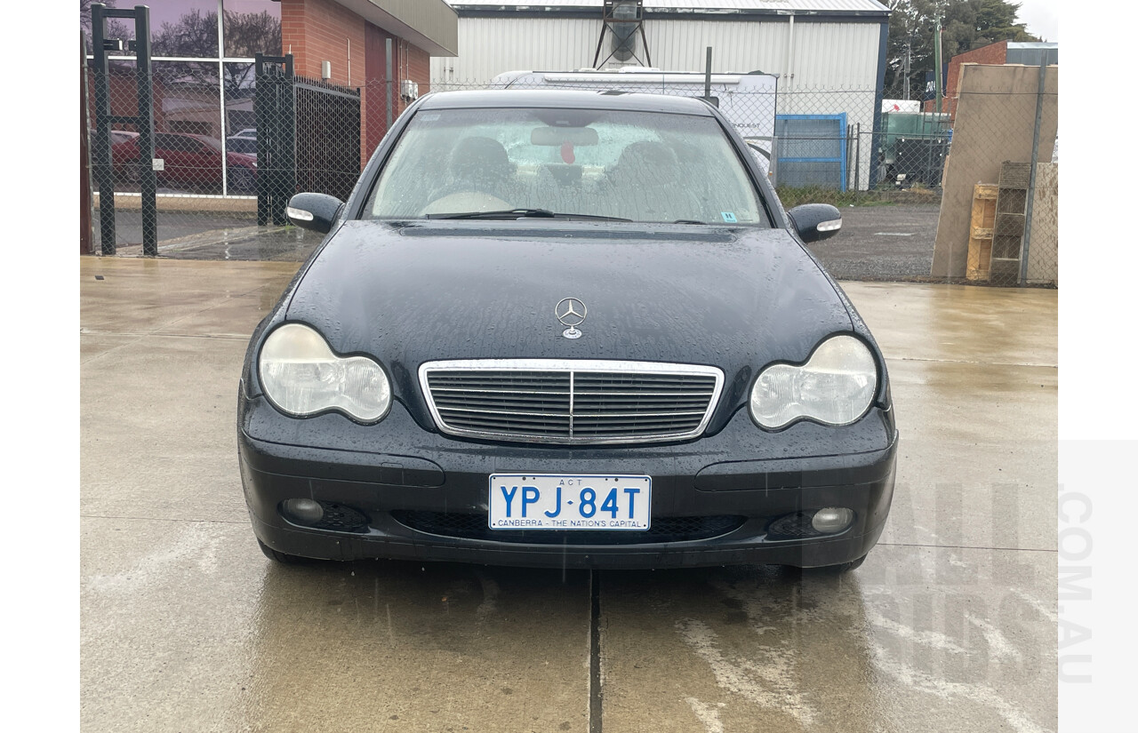 3/2002 Mercedes-Benz C180 Classic W203 4d Sedan Blue 2.0L