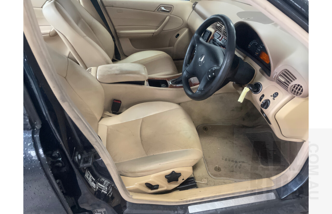 3/2002 Mercedes-Benz C180 Classic W203 4d Sedan Blue 2.0L