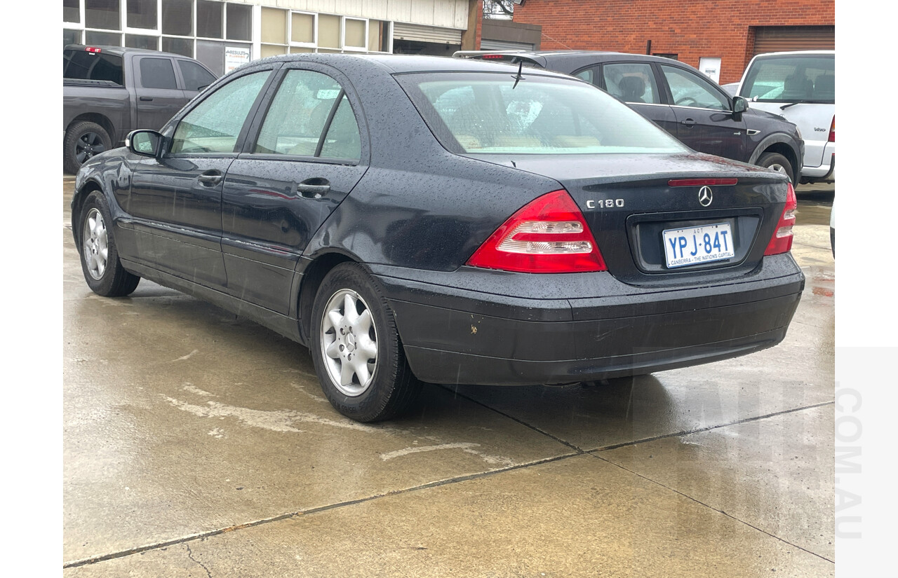 3/2002 Mercedes-Benz C180 Classic W203 4d Sedan Blue 2.0L