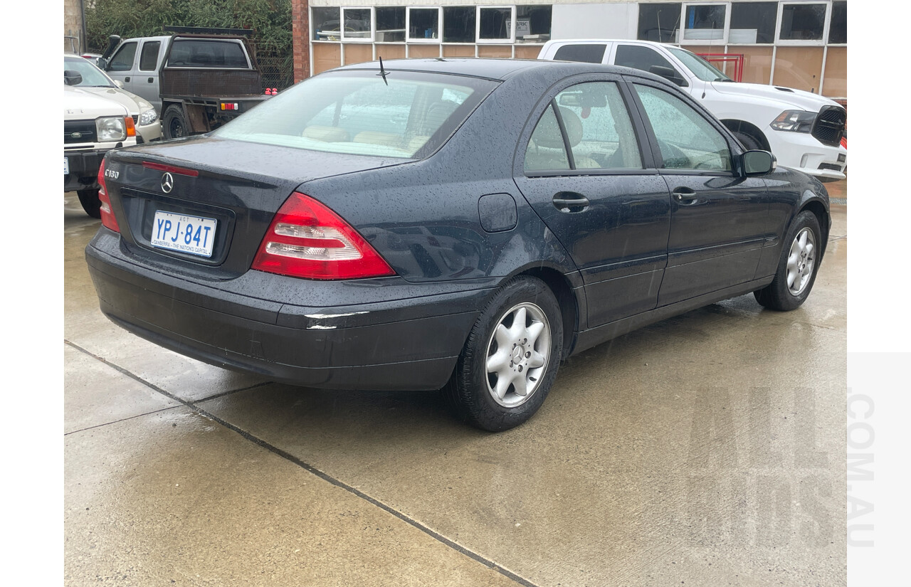3/2002 Mercedes-Benz C180 Classic W203 4d Sedan Blue 2.0L