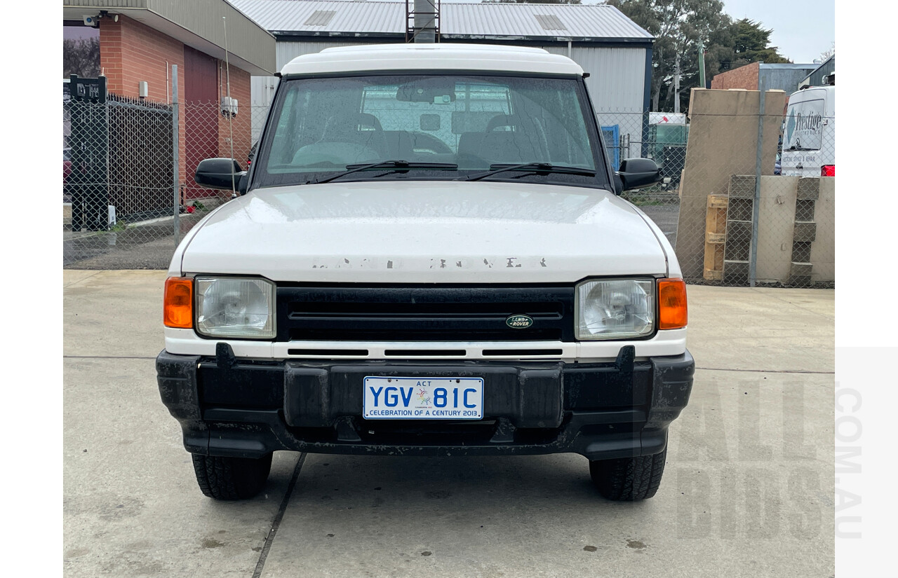 4/1995 Land Rover Discovery Tdi (4x4)  4d Wagon White 2.5L