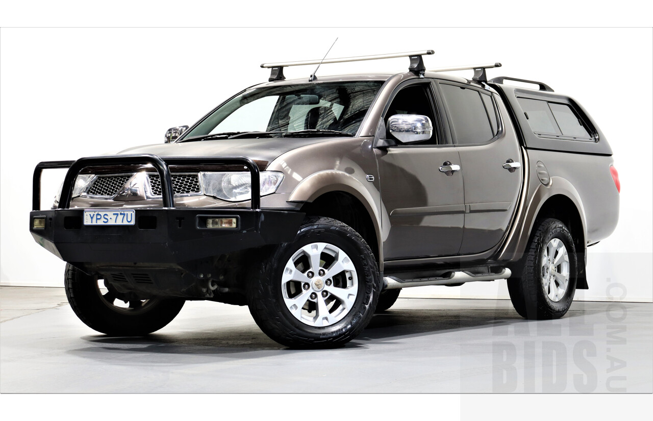 2/2013 Mitsubishi Triton Glx-R (4x4) MN MY13 Double Cab Utility Grey 2.5L