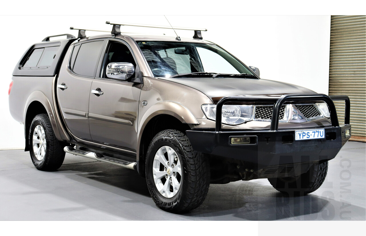 2/2013 Mitsubishi Triton Glx-R (4x4) MN MY13 Double Cab Utility Grey 2.5L