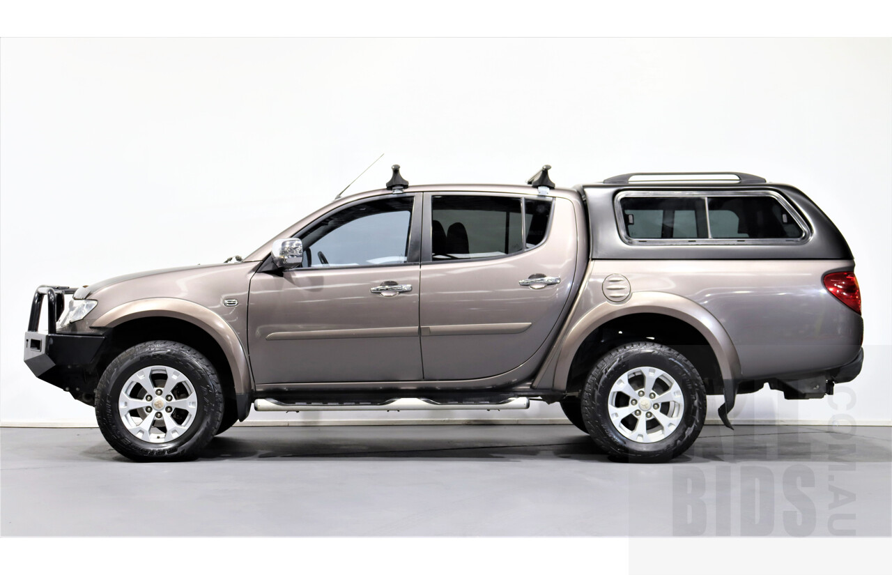 2/2013 Mitsubishi Triton Glx-R (4x4) MN MY13 Double Cab Utility Grey 2.5L