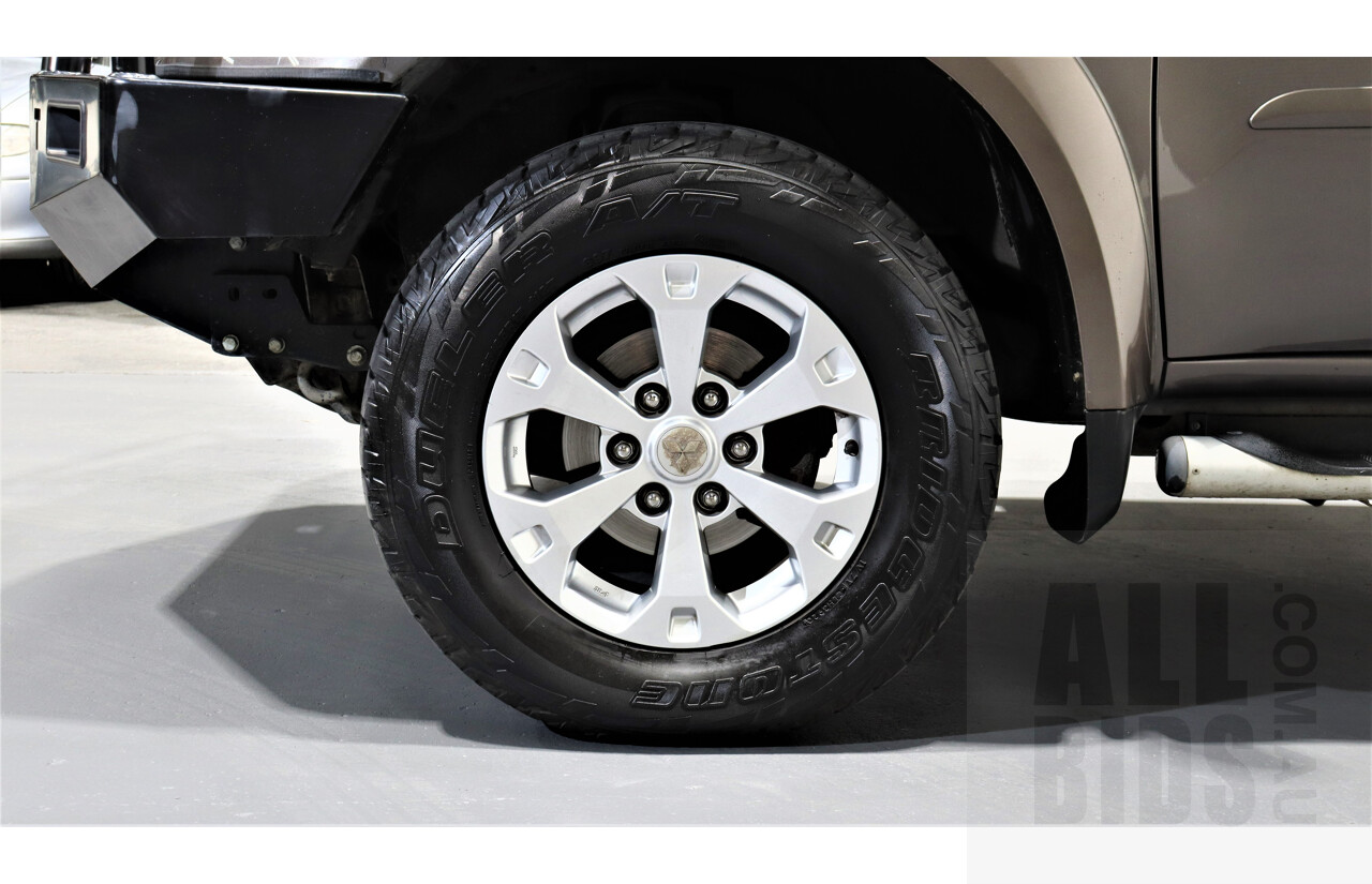 2/2013 Mitsubishi Triton Glx-R (4x4) MN MY13 Double Cab Utility Grey 2.5L