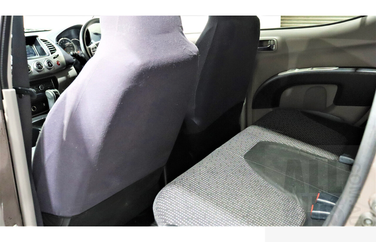 2/2013 Mitsubishi Triton Glx-R (4x4) MN MY13 Double Cab Utility Grey 2.5L