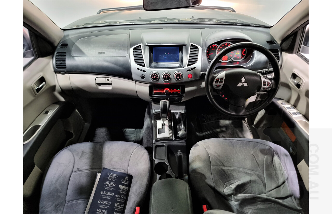 2/2013 Mitsubishi Triton Glx-R (4x4) MN MY13 Double Cab Utility Grey 2.5L