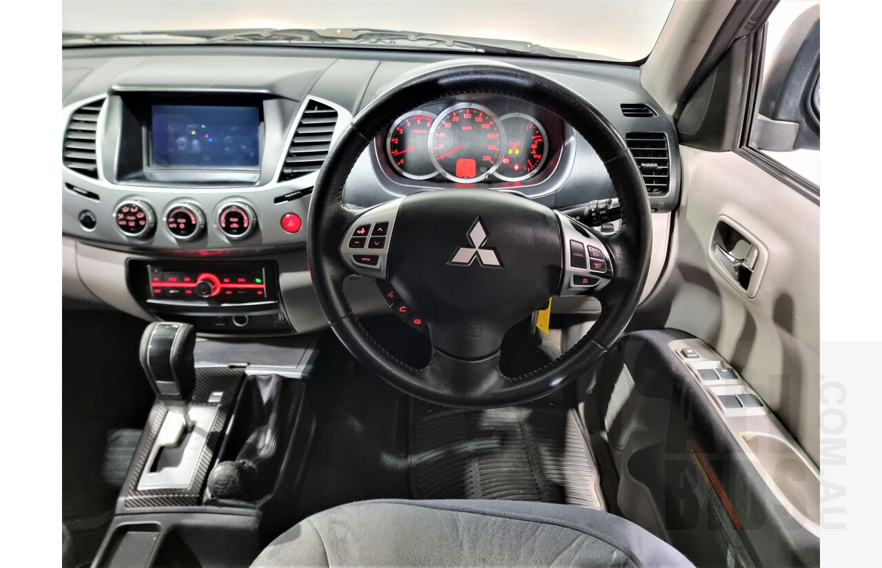 2/2013 Mitsubishi Triton Glx-R (4x4) MN MY13 Double Cab Utility Grey 2.5L