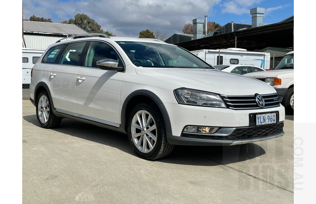 2/2014 Volkswagen Passat Alltrack 3C MY14 4d Wagon White 2.0L