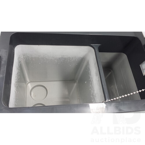 Cenco 55 Litre 12/24 Volt Portable Fridge