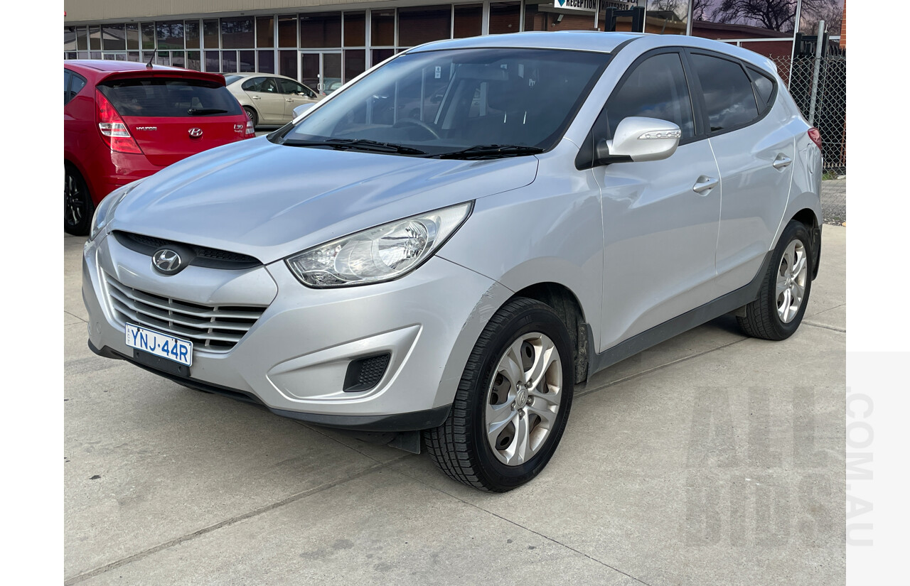 10/2012 Hyundai Ix35 Active (fwd) LM MY11 4d Wagon Silver 2.0L