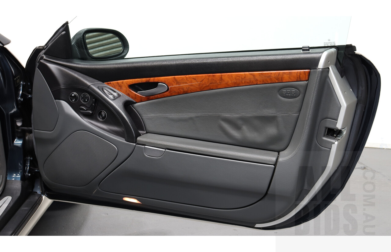 6/2003 Mercedes-Benz Sl500  R230 2d Convertible White 5.0L