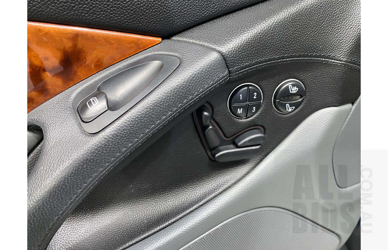 6/2003 Mercedes-Benz Sl500  R230 2d Convertible White 5.0L