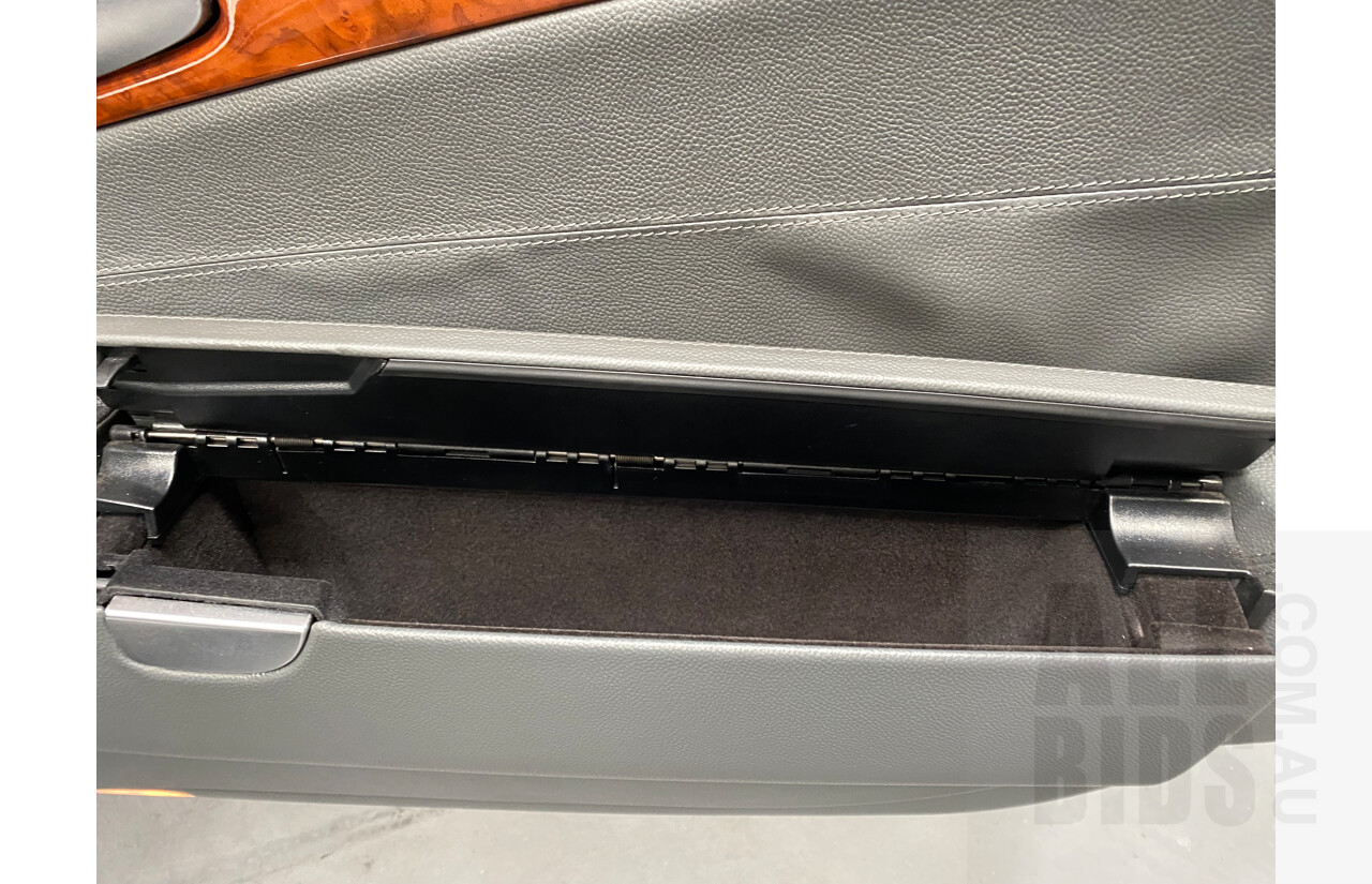 6/2003 Mercedes-Benz Sl500  R230 2d Convertible White 5.0L