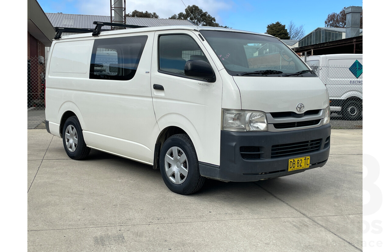 3/2008 Toyota Hiace LWB TRH201R MY07 UPGRADE 4d Van White 2.7L