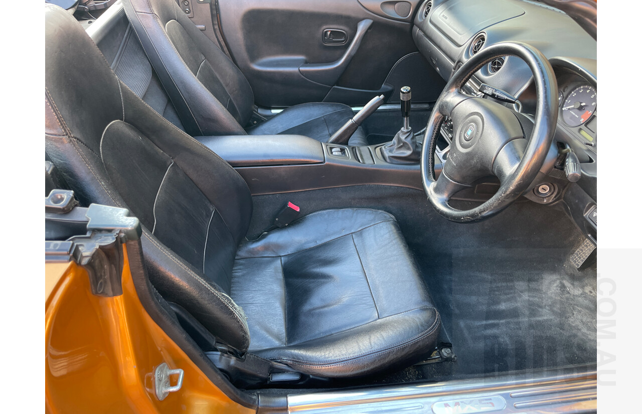 2/1999 Mazda Mx-5  NB 2d Convertible Orange 1.8L