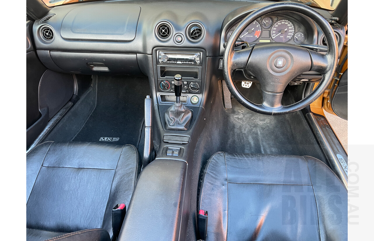 2/1999 Mazda Mx-5  NB 2d Convertible Orange 1.8L
