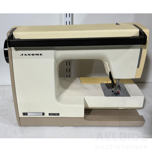 Janome Sewing Machine With Hard Case
