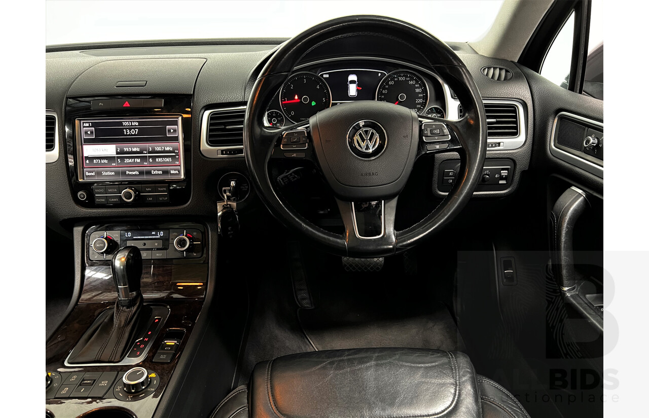 9/2011 Volkswagen Touareg V6 TDI 4xmotion MY11 4d Wagon Grey 3.0L Turbo Diesel